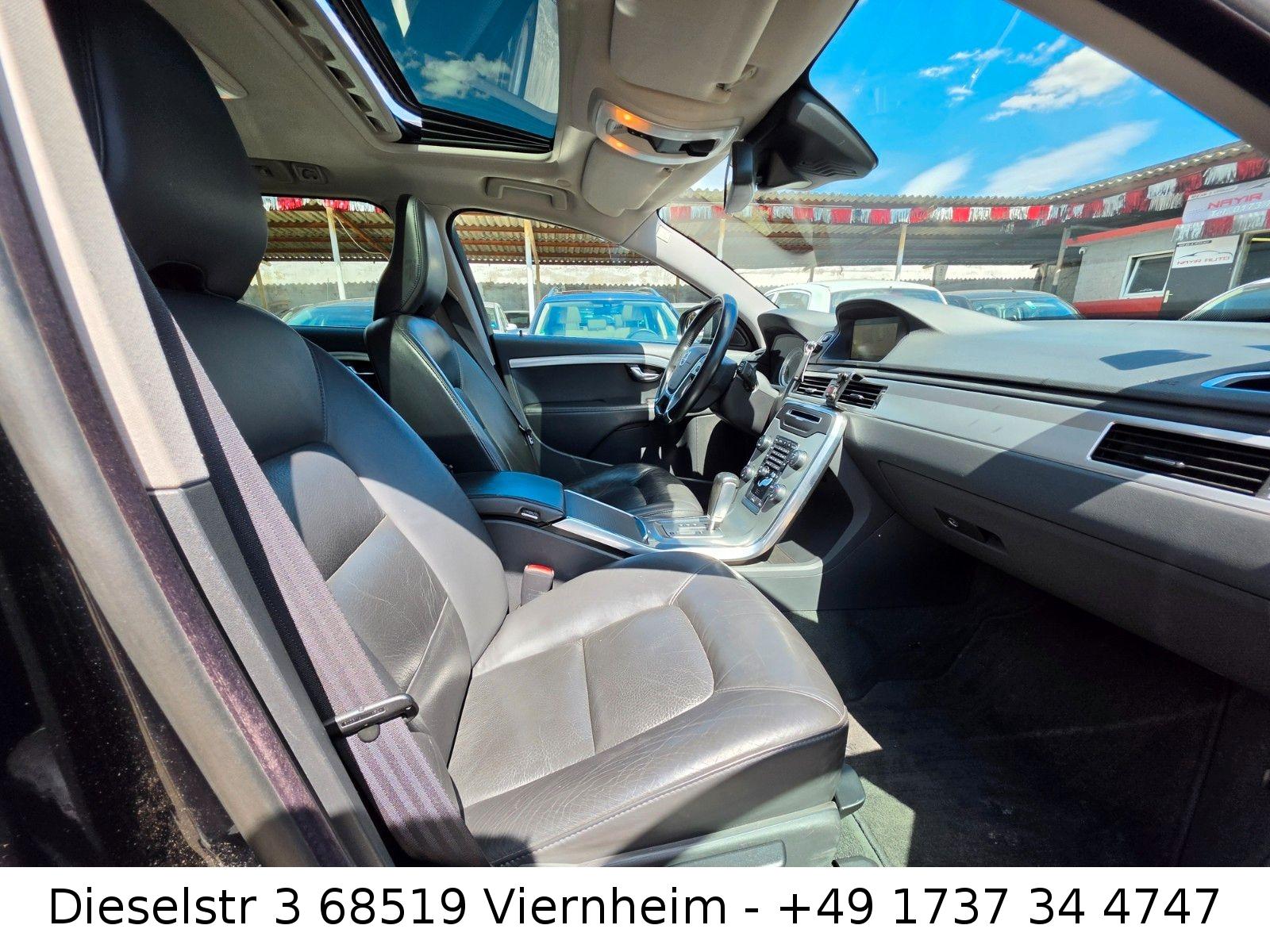 Volvo V70 2012 — photo 6