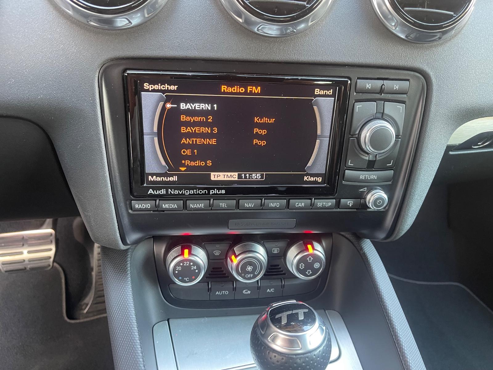 Audi TT Roadster 2.0 TFSI S tronic quattro -