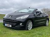 Peugeot 207 CC Platinum 120 Automatik Platinum - Peugeot 207 von privat