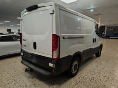 Fahrzeugabbildung Iveco Daily Kasten Ka 35 S V Radstand 3000