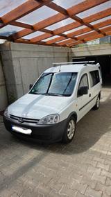Opel Combo 1.6 Transporter mit AHK und Dachträgern - Opel: Transporter