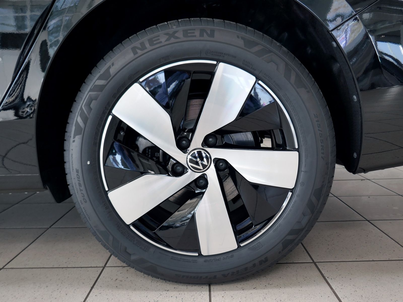 Fahrzeugabbildung Volkswagen Passat Business 2.0 TDI DSG | LED AHK RFK
