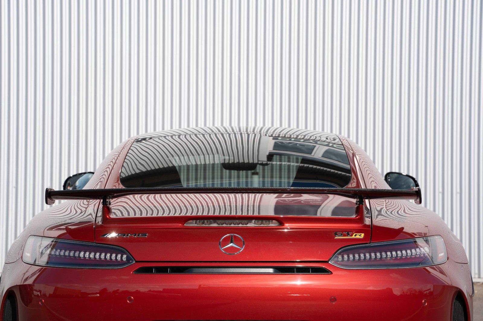 Fahrzeugabbildung Mercedes-Benz AMG GT R V8 CARBON BURMESTER 19/20" PERFORMANCE