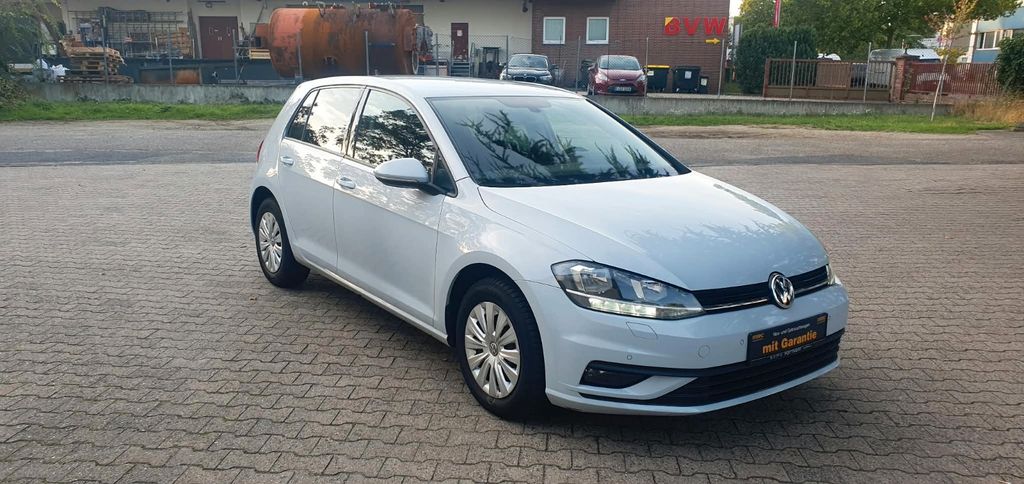 Image of Volkswagen Golf