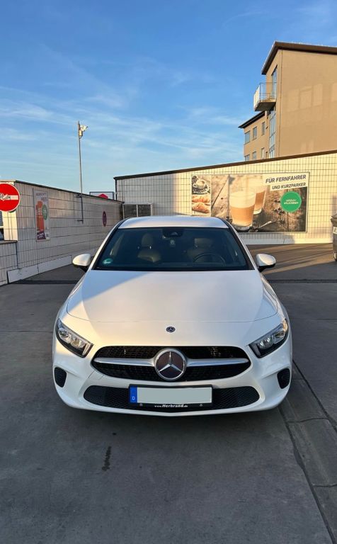Image of Mercedes-Benz A 200