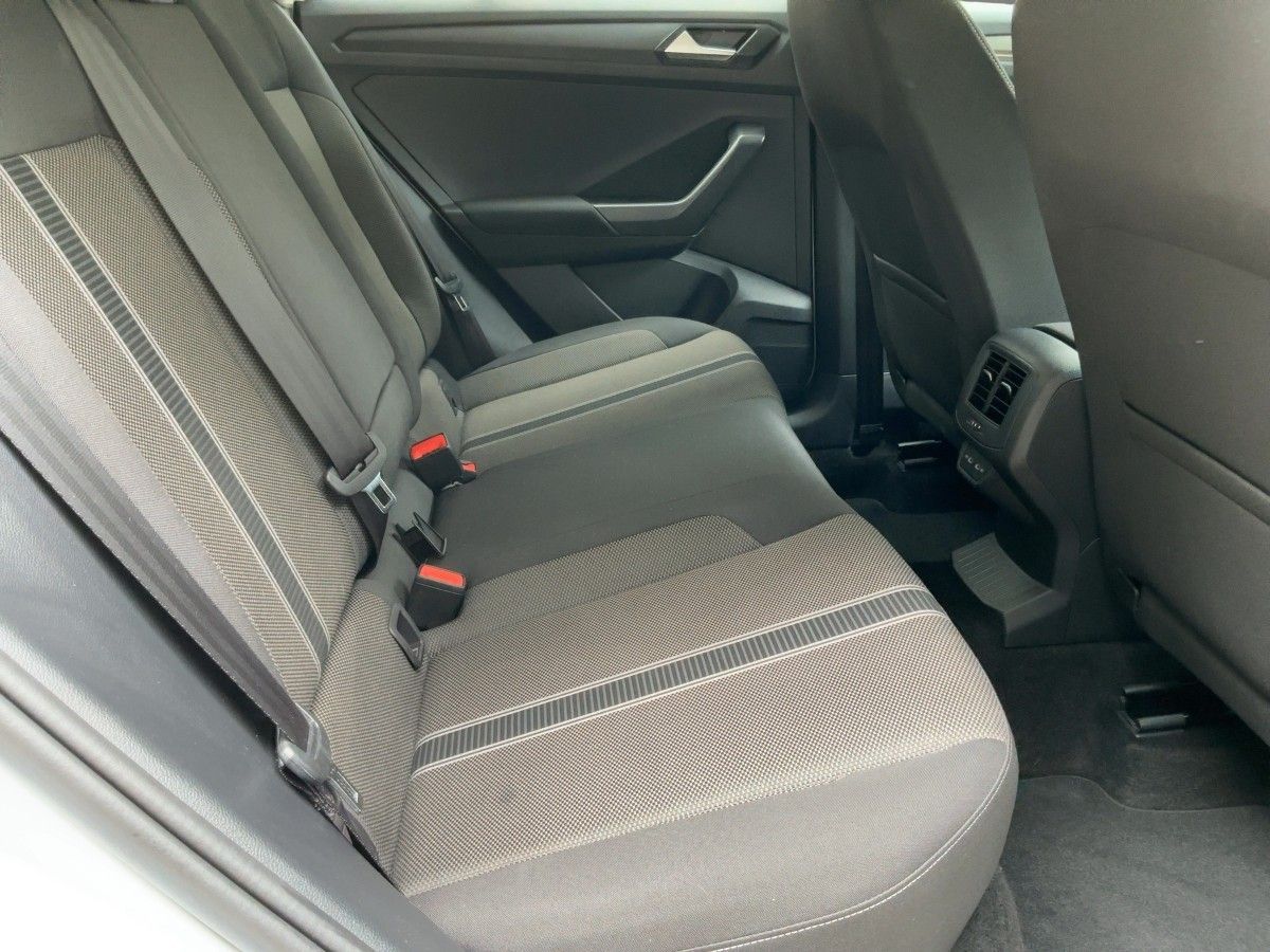 Volkswagen T-Roc - Bild 13