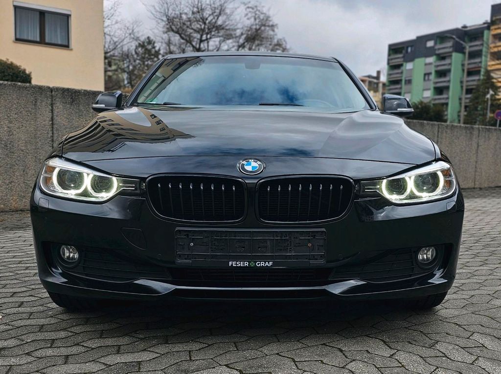 Image of BMW 320