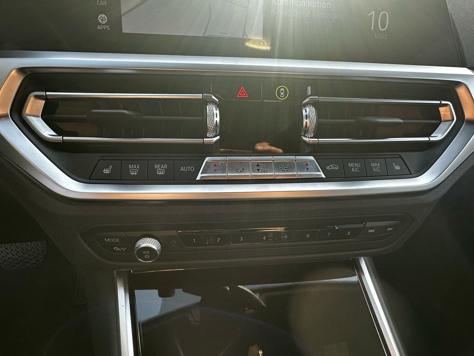 Fahrzeugabbildung BMW 318d Aut Advan Tou VIRTU+PROF+NAVI+SHZ+LED+PDC+M