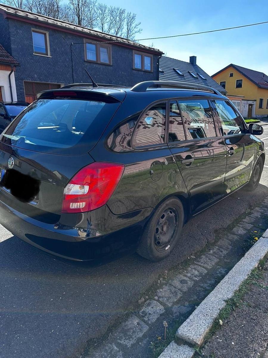 Skoda Fabia 2009 — photo 9