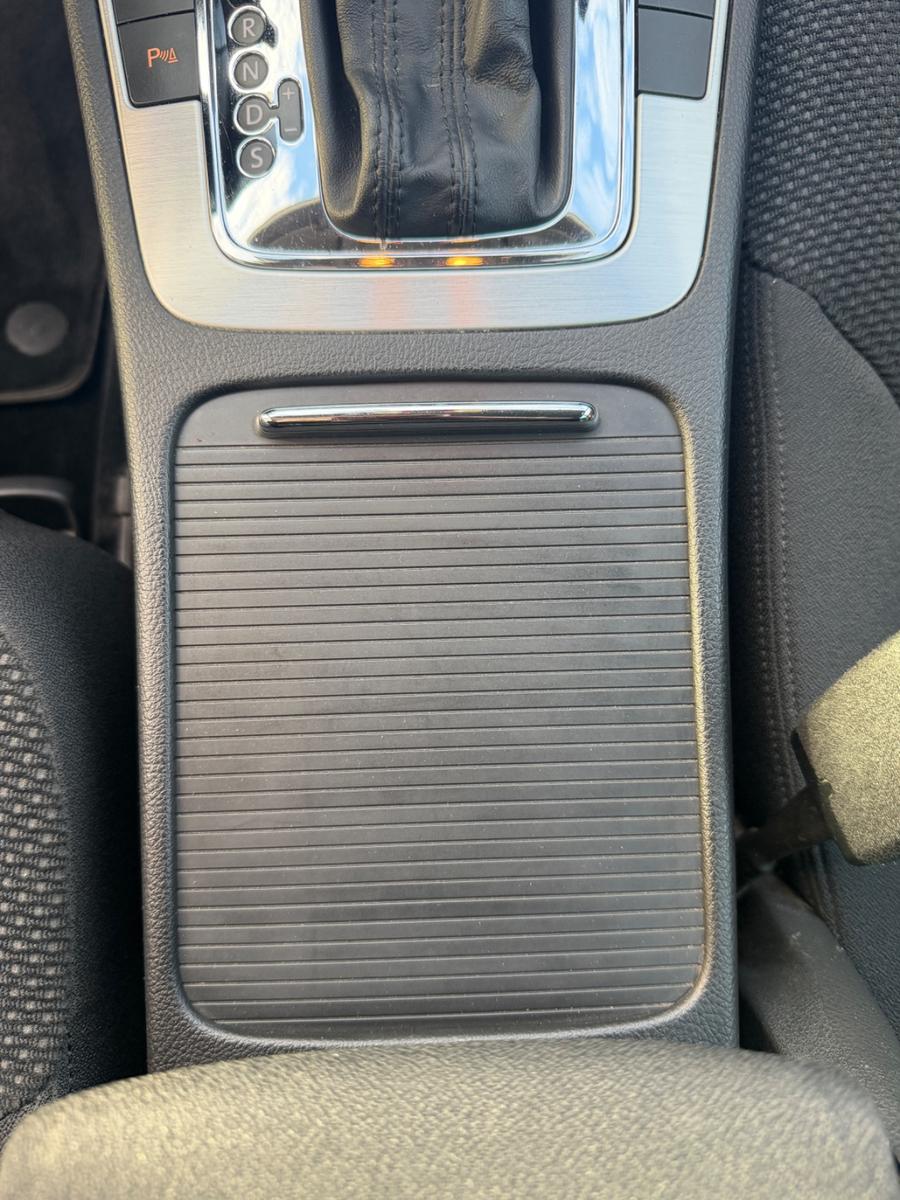 Volkswagen Passat 2008 — photo 35