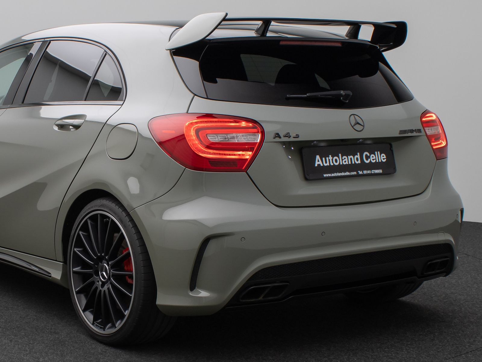 Fahrzeugabbildung Mercedes-Benz A 45 AMG Performance 4Matic Aero H/K Kamera Navi