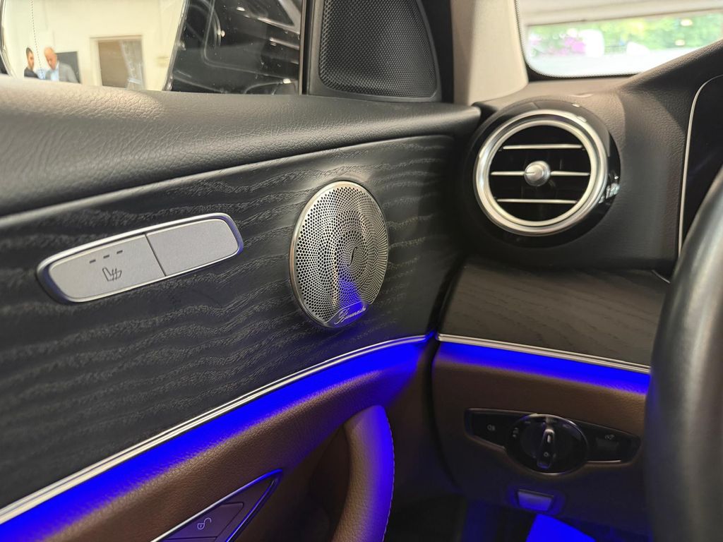 Mercedes-Benz E 300 - Bild 30