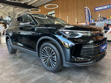 MYAUTOCENTER – Gebraucht- und Jahreswagen mit Werkstattservice in Pfaffenhofen Volkswagen Tiguan *KEYLESS*360°*3-ZONEN*LKHZ*ACC*CARPLAY
