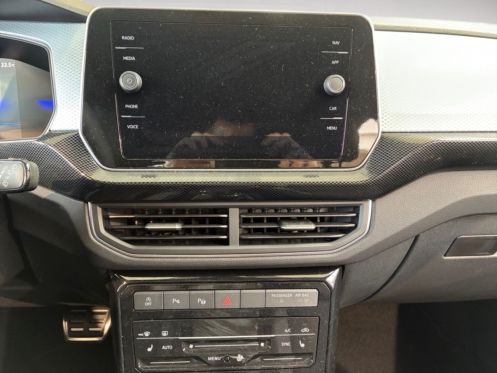 Volkswagen T-Cross - Bild 12