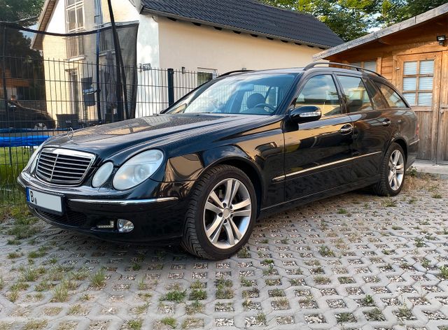 Mercedes-Benz E 320 4MATIC T ELEGANCE Elegance