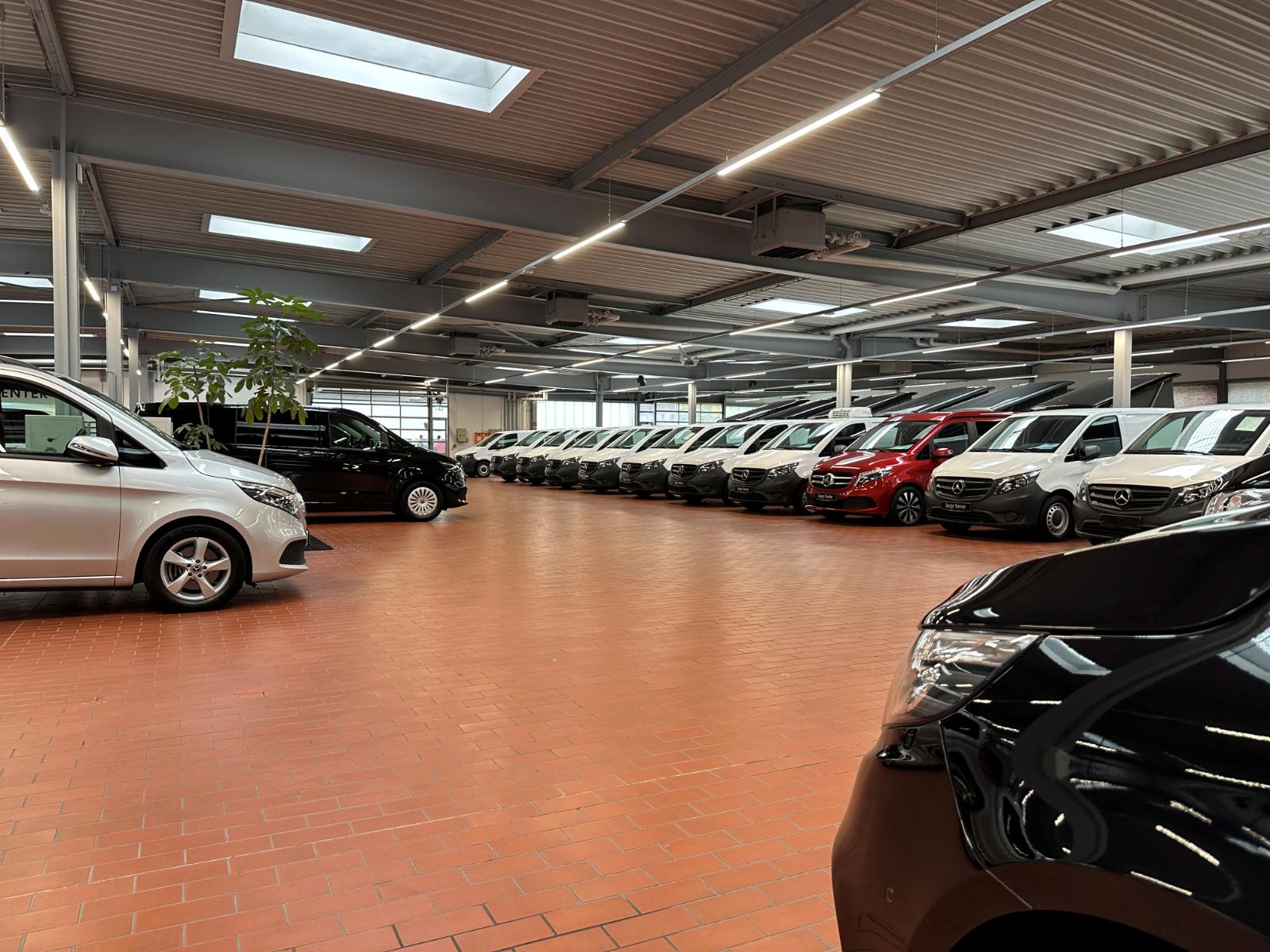 showroom-image-top