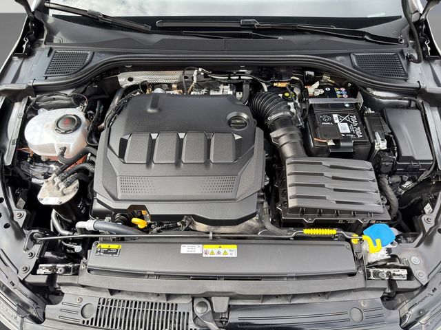 Golf VIII Variant 2.0 TDI Life DSG