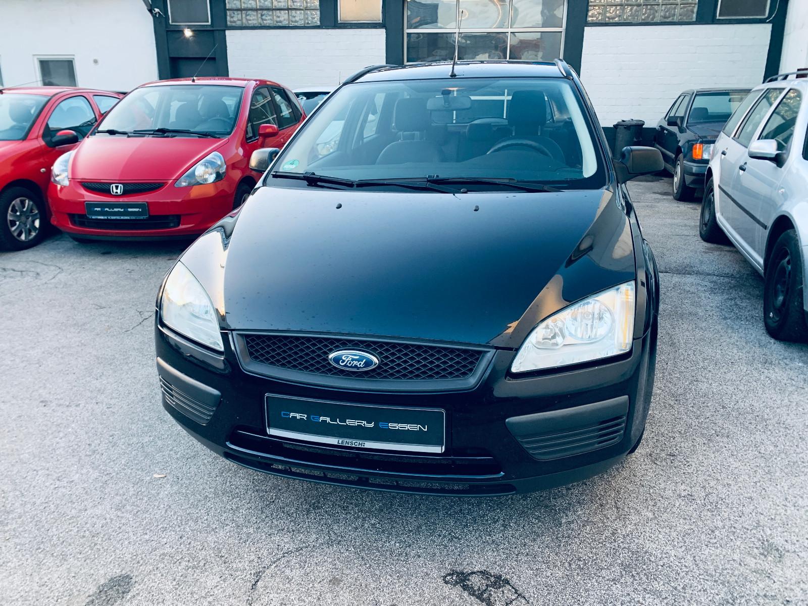 Ford Focus 2005 — photo 8