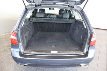 Mercedes-Benz E 220 CDI Avantgarde XEN+PDC+LEDER+AHK