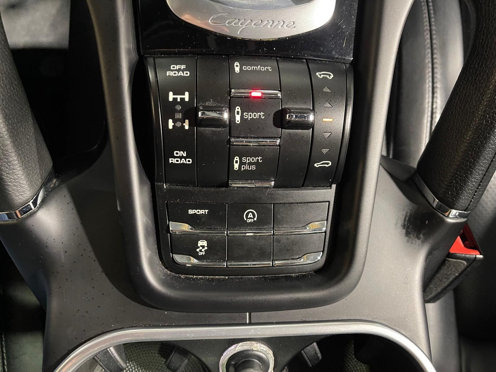 Fahrzeugabbildung Porsche Cayenne Diesel//PANORAMA//LED//21''//BOSE//LUFT