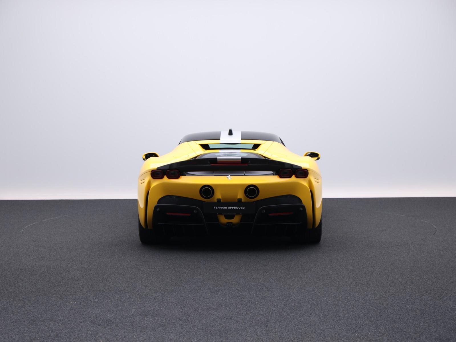 Ferrari SF90 Stradale Assetto Fiorano*Ferrari Frankfurt*