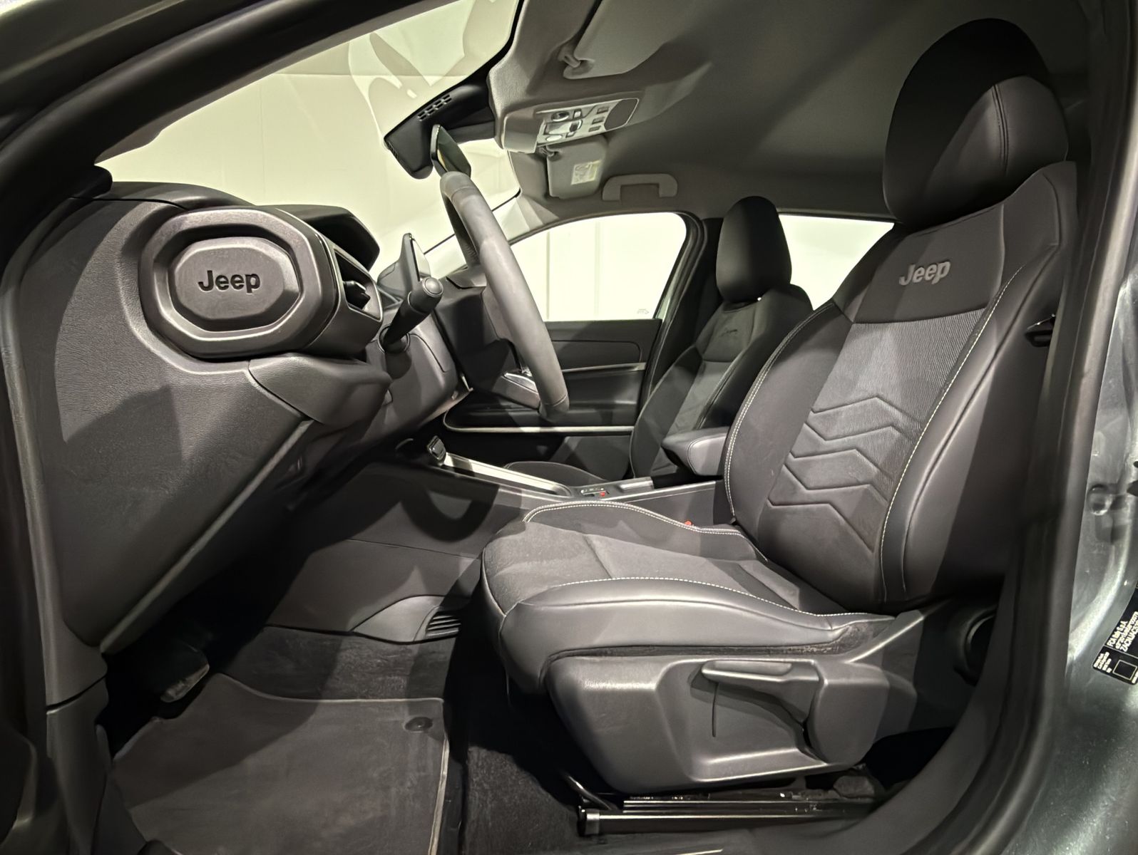Jeep Avenger Altitude Electric |PDC|SHZ|NAVI|ACC|17" imagem 3