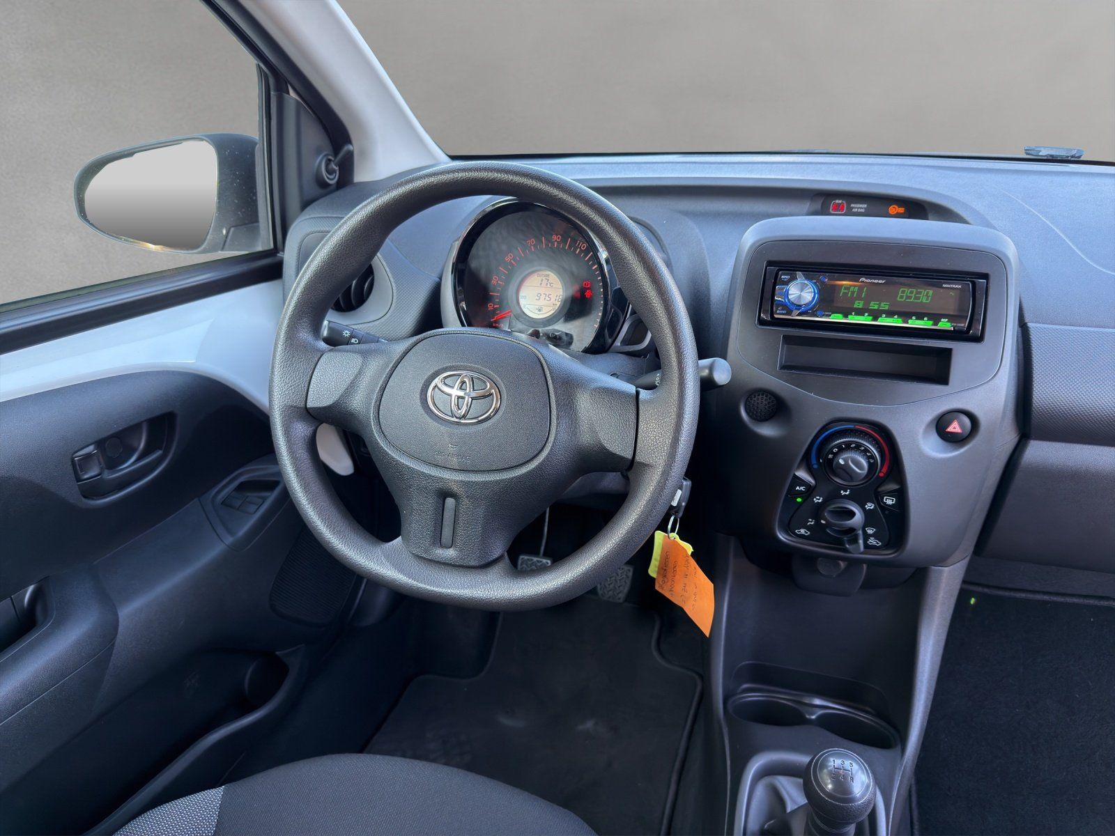 Fahrzeugabbildung Toyota Aygo 1.0 x 1. Hd., Klima, el. FH vo., Scheckheft