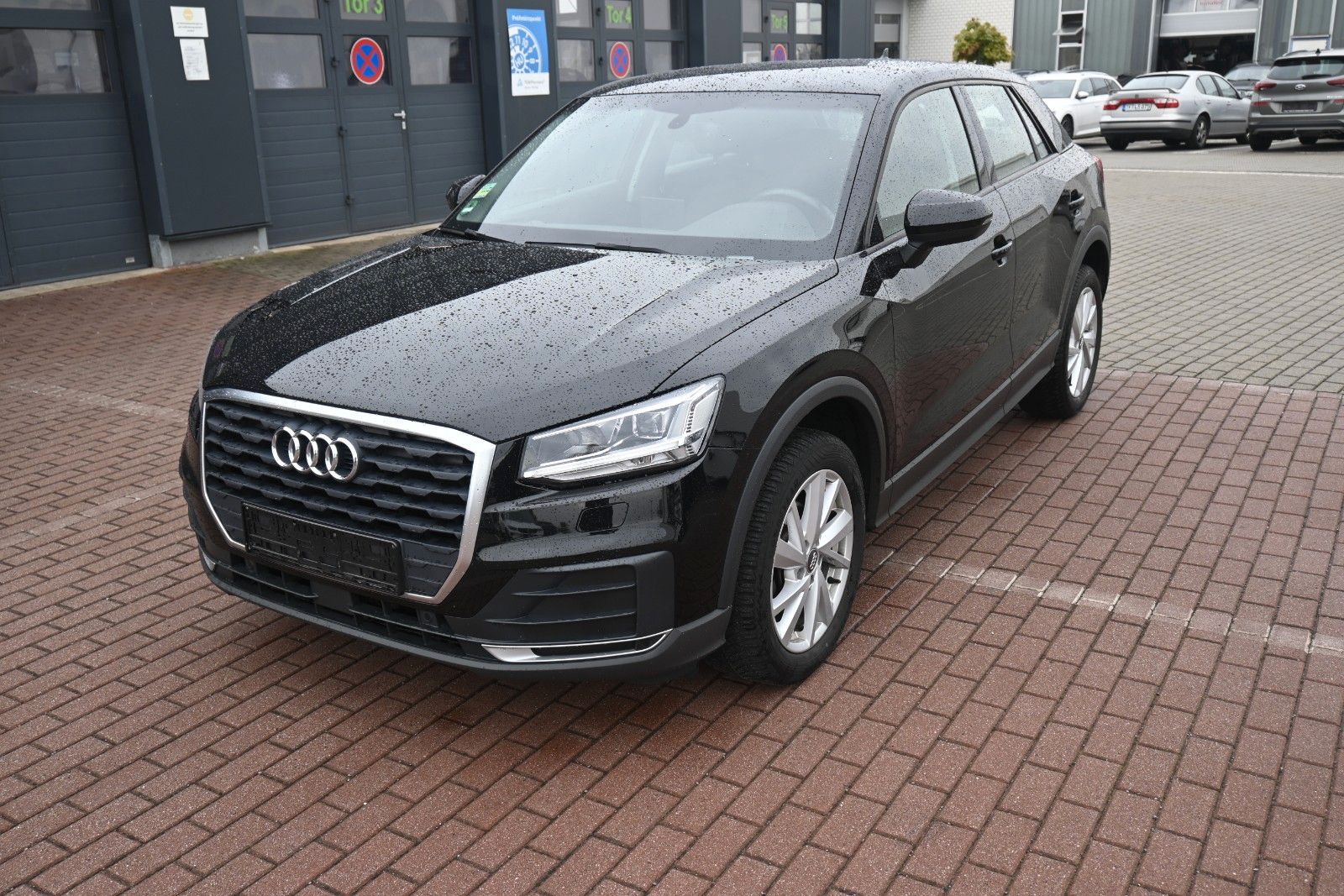 Fahrzeugabbildung Audi Q2 30 1.0 TFSI PDC*RFK*SHZG*LED*Allwetter*