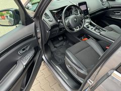 Fahrzeugabbildung Renault Espace V Intens NAVI*PANO*ASSIST*LED*KEYLESS*CAM