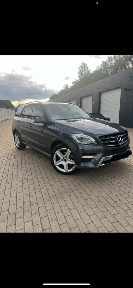 Mercedes-Benz ML 350 BlueTEC 4MATIC AMG Line Softclose TÜV Neu