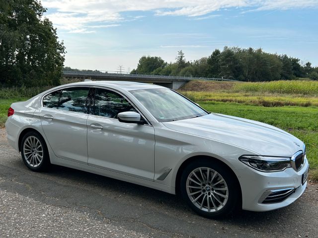 BMW 540i xDrive Limousine, Aut. "Luxury Line" 340 PS