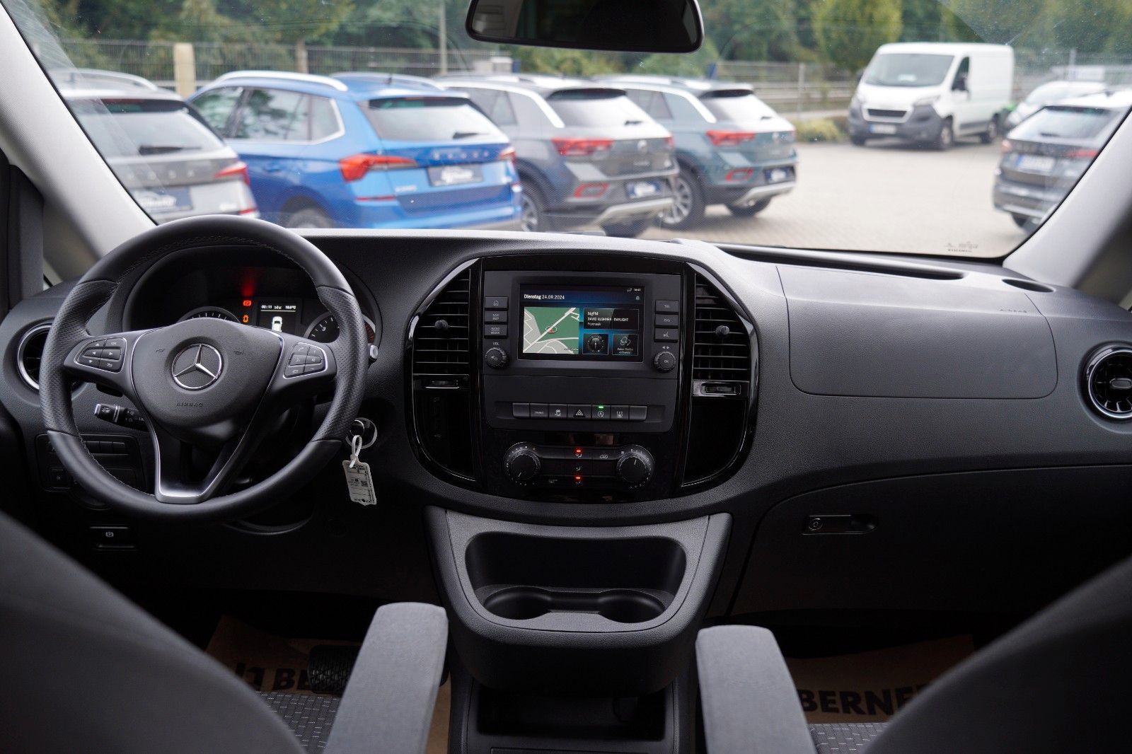Fahrzeugabbildung Mercedes-Benz Vito Tourer 114CDI Pro lang*AHK*NAVI*SHZ*Standh*