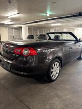 Volkswagen VW Eos Cabrio 1. Hand 2.0 TDI - VW Eos Gebrauchtwagen in Berlin
