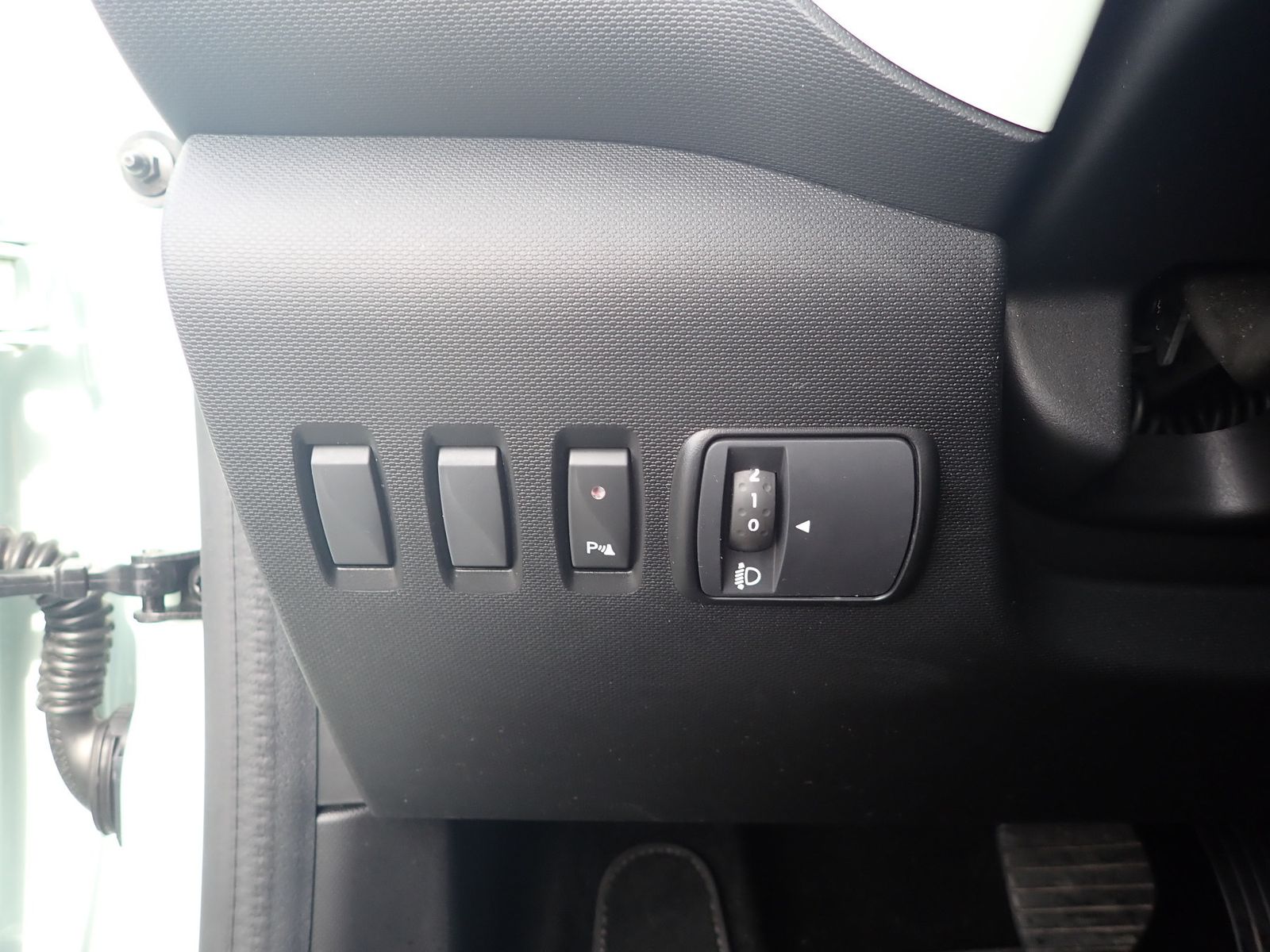 Fahrzeugabbildung Renault Twingo La Parisienne TCe 90 EDC