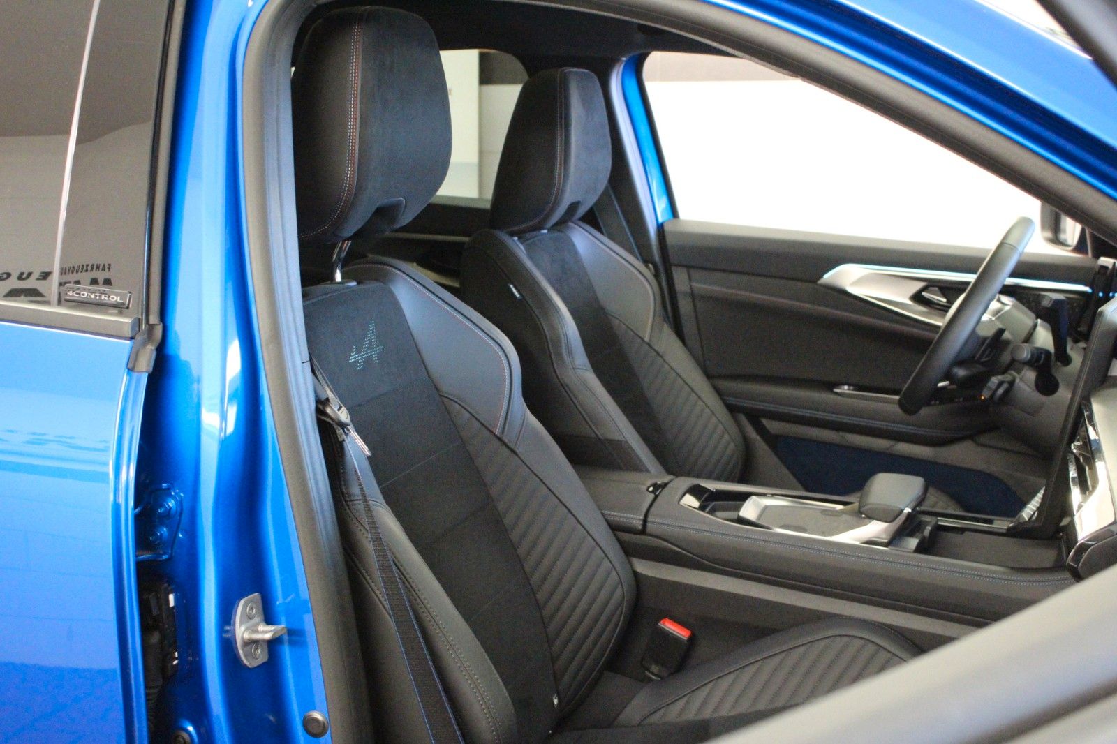 Fahrzeugabbildung Renault Rafale Full Hybrid E-Tech 200 Esprit Alpine