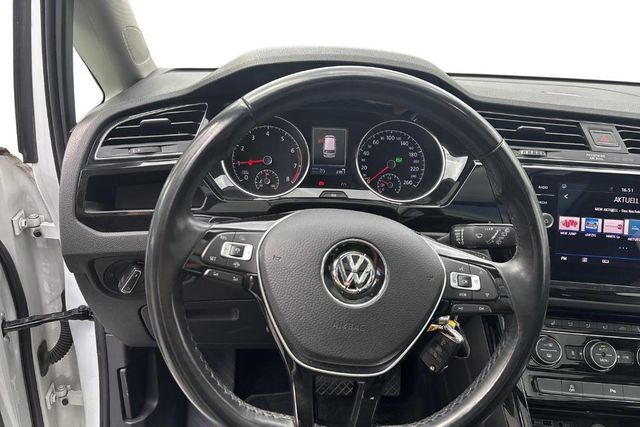 Foto Nummer 10: VW Touran