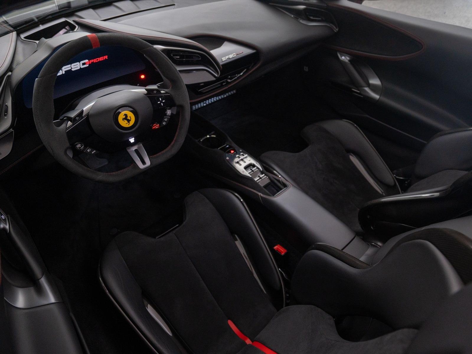 Ferrari SF90 Spider