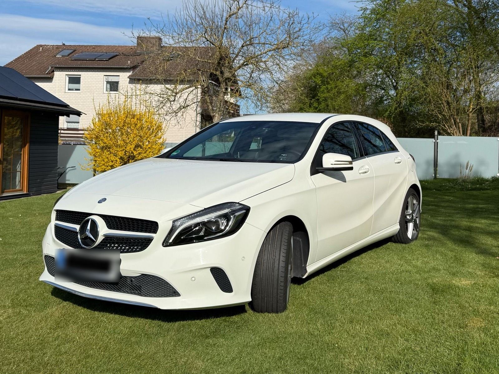 MERCEDES-BENZ Mercedes Benz A180