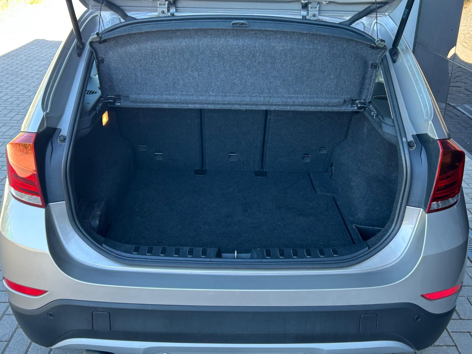 BMW X1 xDrive20d 184 ch • Boîte auto • 4x4 • GPS • Attelage • Sièges électriques chauffants