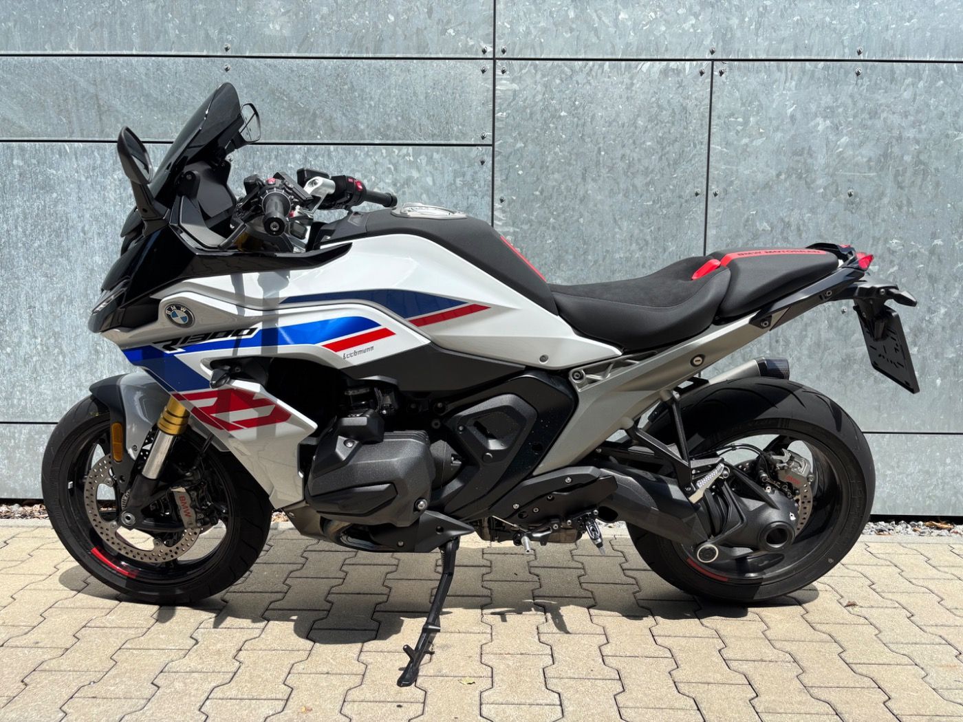 Fahrzeugabbildung BMW R 1300 RS Performance