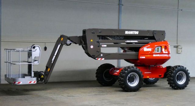 Manitou MANITOU 160 ATJ 4x4x4 - 16.5m / seitlich 9.5m