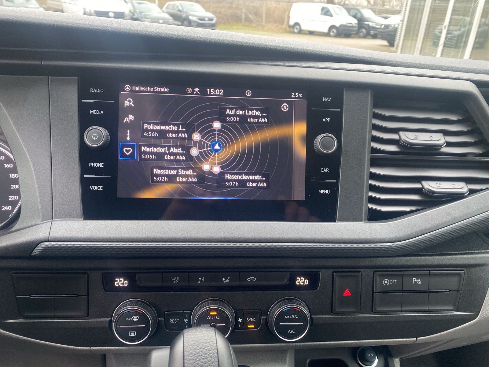 Fahrzeugabbildung Volkswagen T6 Caravelle T6.1 LR Trendline LED PDC