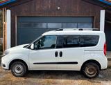 Fiat Doblo 1.4 T-Jet 16V LOUNGE LOUNGE - Fiat Doblo LOUNGE mit Benzin-Antrieb