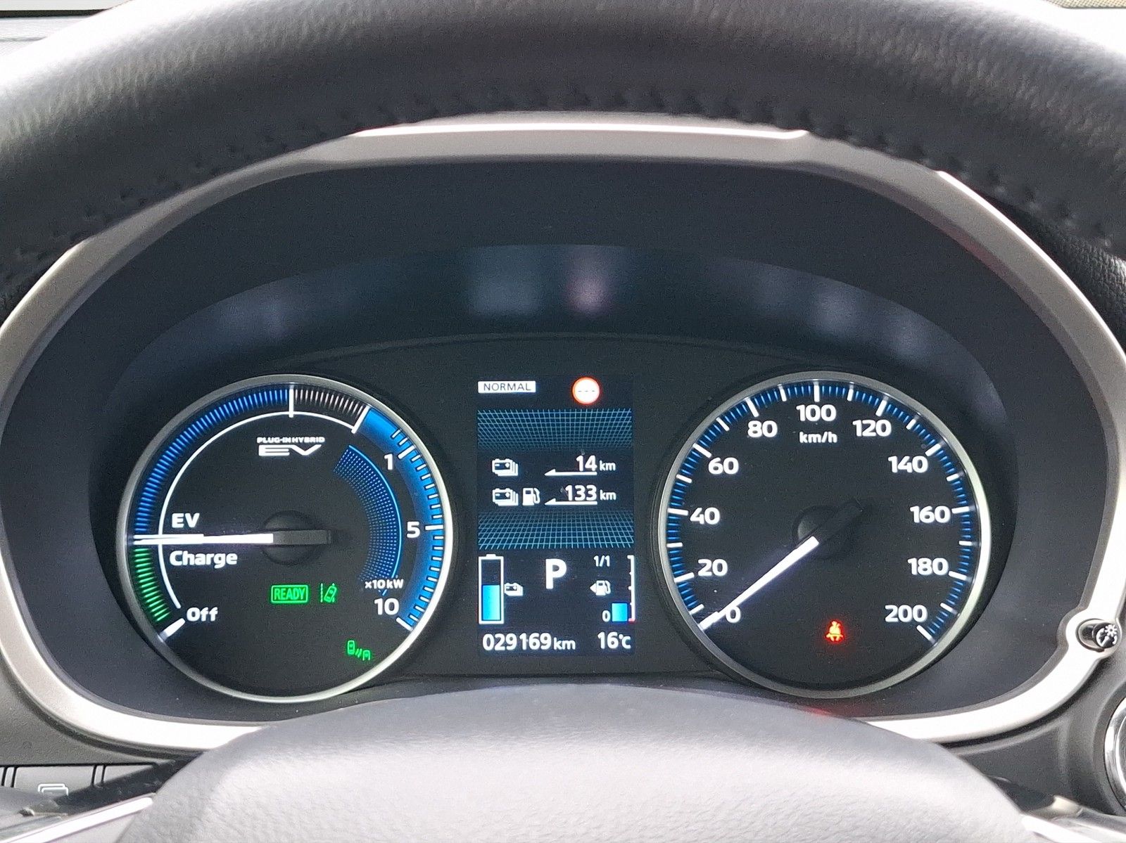 MITSUBISHI Eclipse Cross 2.4 Intro Edition Hybrid 4WD / AUT - Image 12