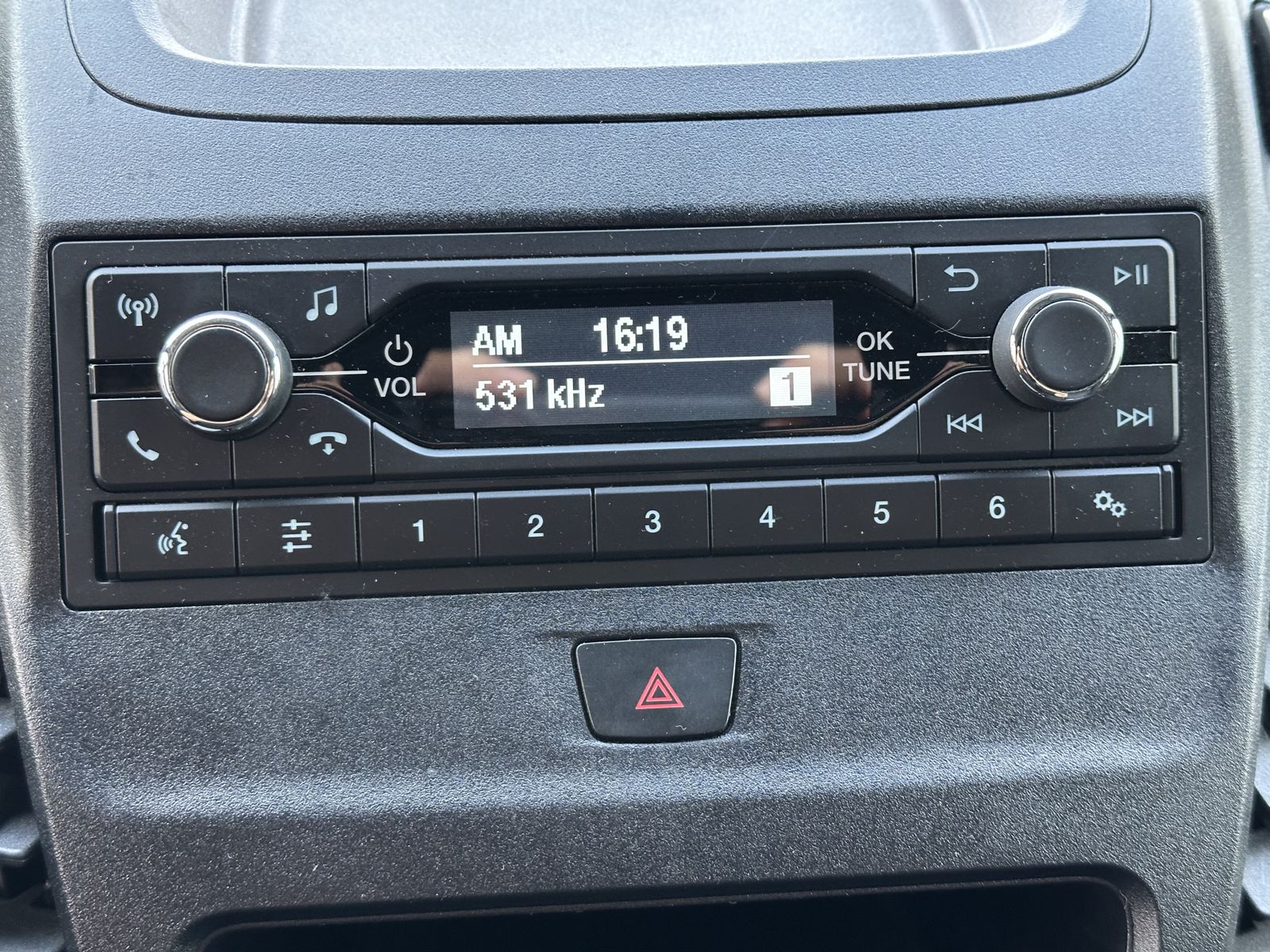 Fahrzeugabbildung Ford Transit Connect Kasten Lang 1.5 EB SORTIMO+TEMPO