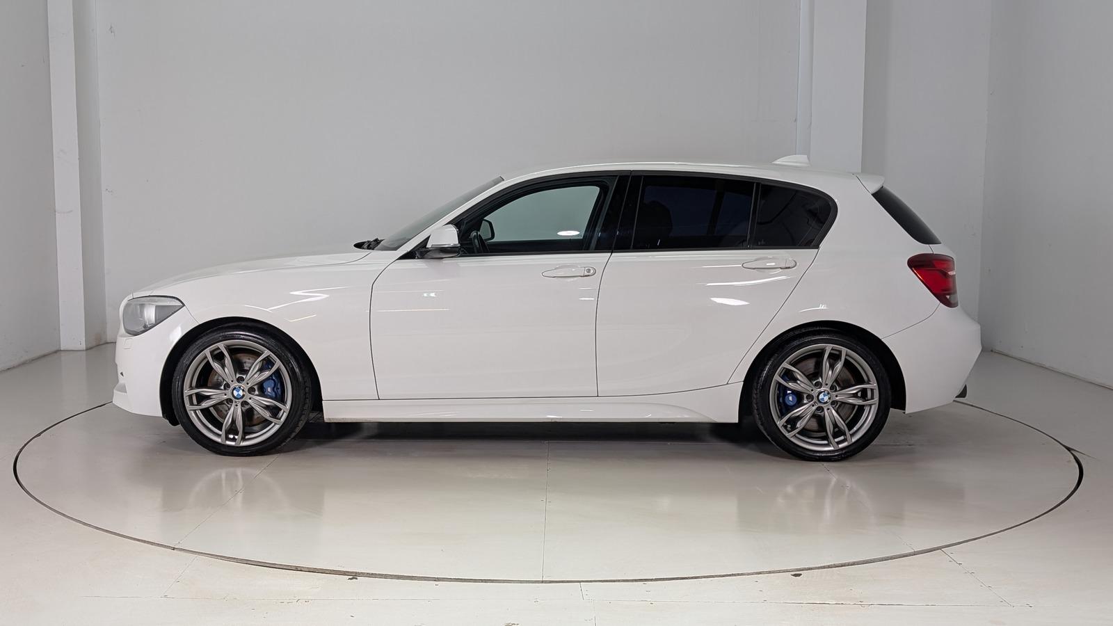 BMW M135I - XDRIVE - 320 CV - BVA - CARNET ENTRETIEN