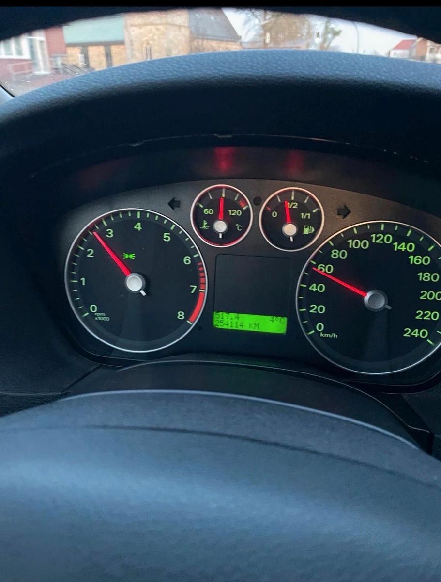 Ford Focus 2006 — photo 6