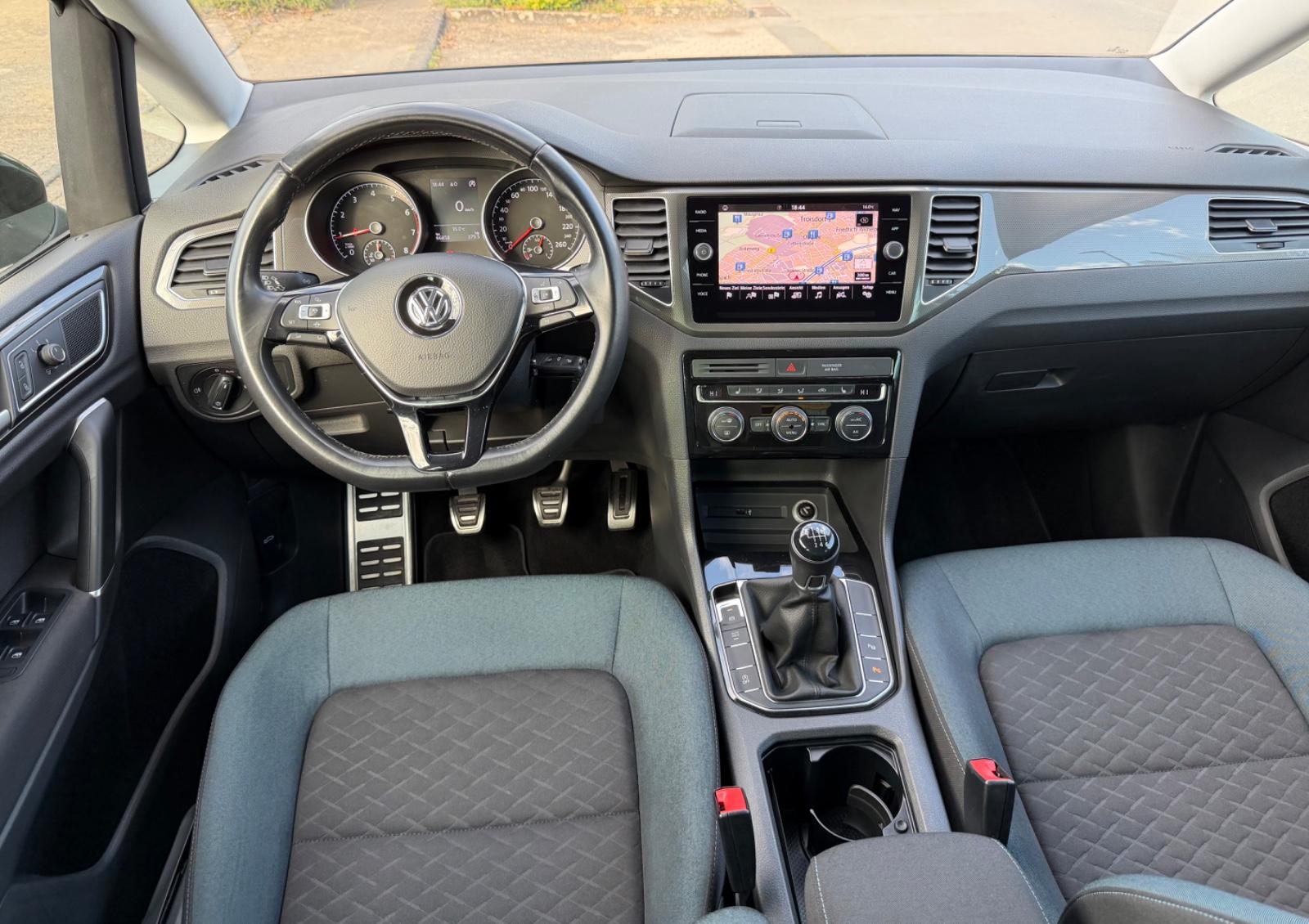 Volkswagen Golf Sportsvan VII IQ.DRIVE/NAVI/TÜV Neu/PDC, миниатюра 17