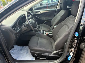 Ford Focus - 8