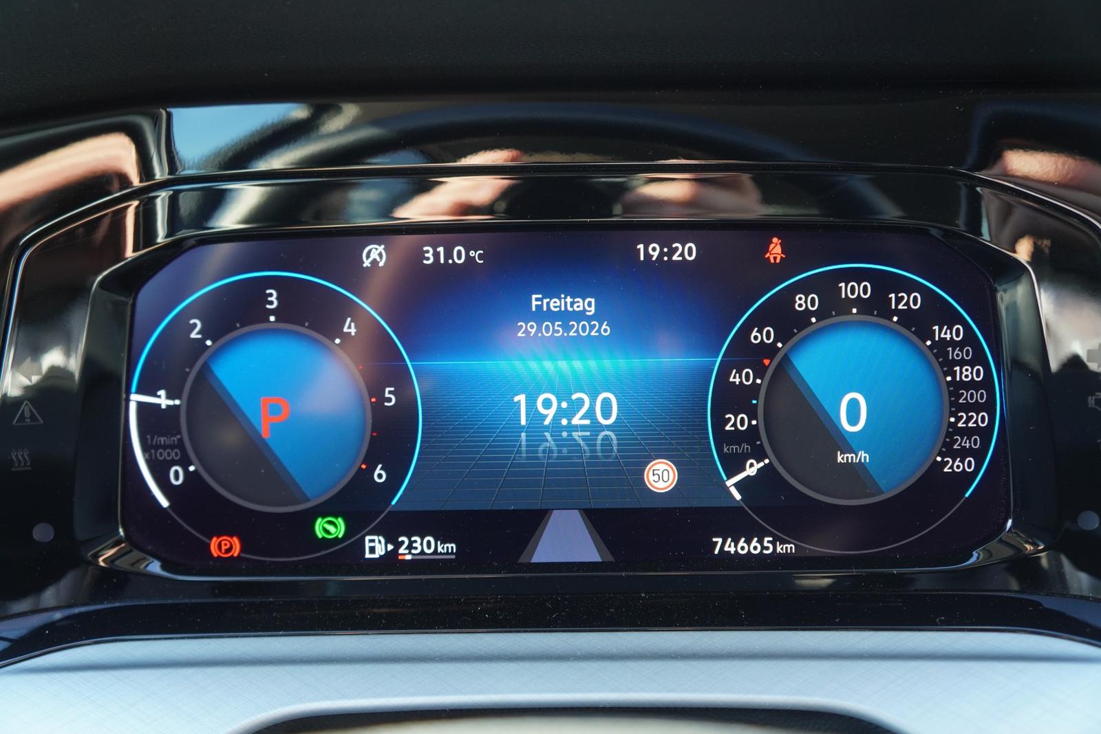 Volkswagen Golf VIII Variant 2.0 TDI DSG Life Standheizung, миниатюра 28